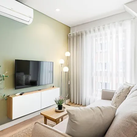 Apartment Urban Paradise, Sleek Flat Porto