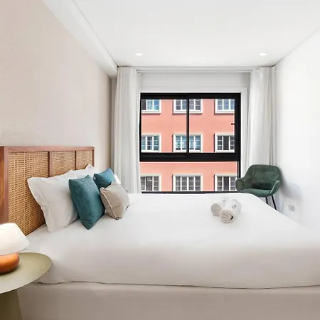 Urban Paradise, Sleek Flat Apartment Porto